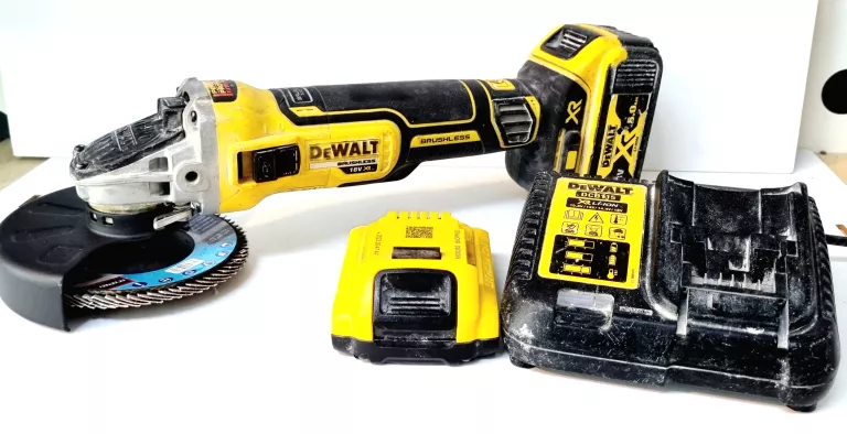 SZLIFIERKA KĄTOWA DEWALT DCG405 18V AKU 5.0AH+ 2AH Z ŁADOWARKĄ