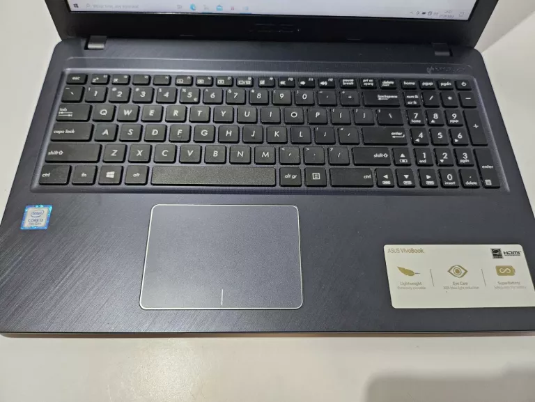 LAPTOP ASUS VIVO BOOK X543U 4GB/256GB INTELCORE I3 7TH