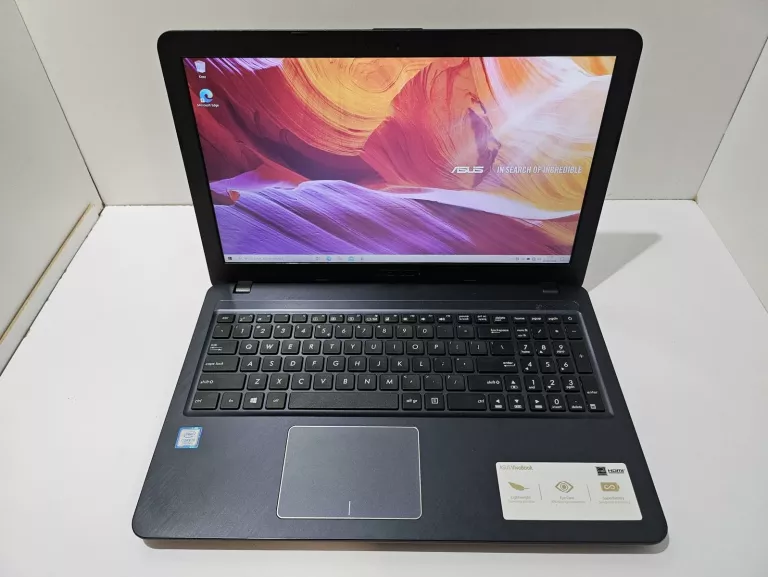LAPTOP ASUS VIVO BOOK X543U 4GB/256GB INTELCORE I3 7TH