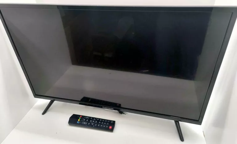 TV THOMSON 32HD3301 + PILOT