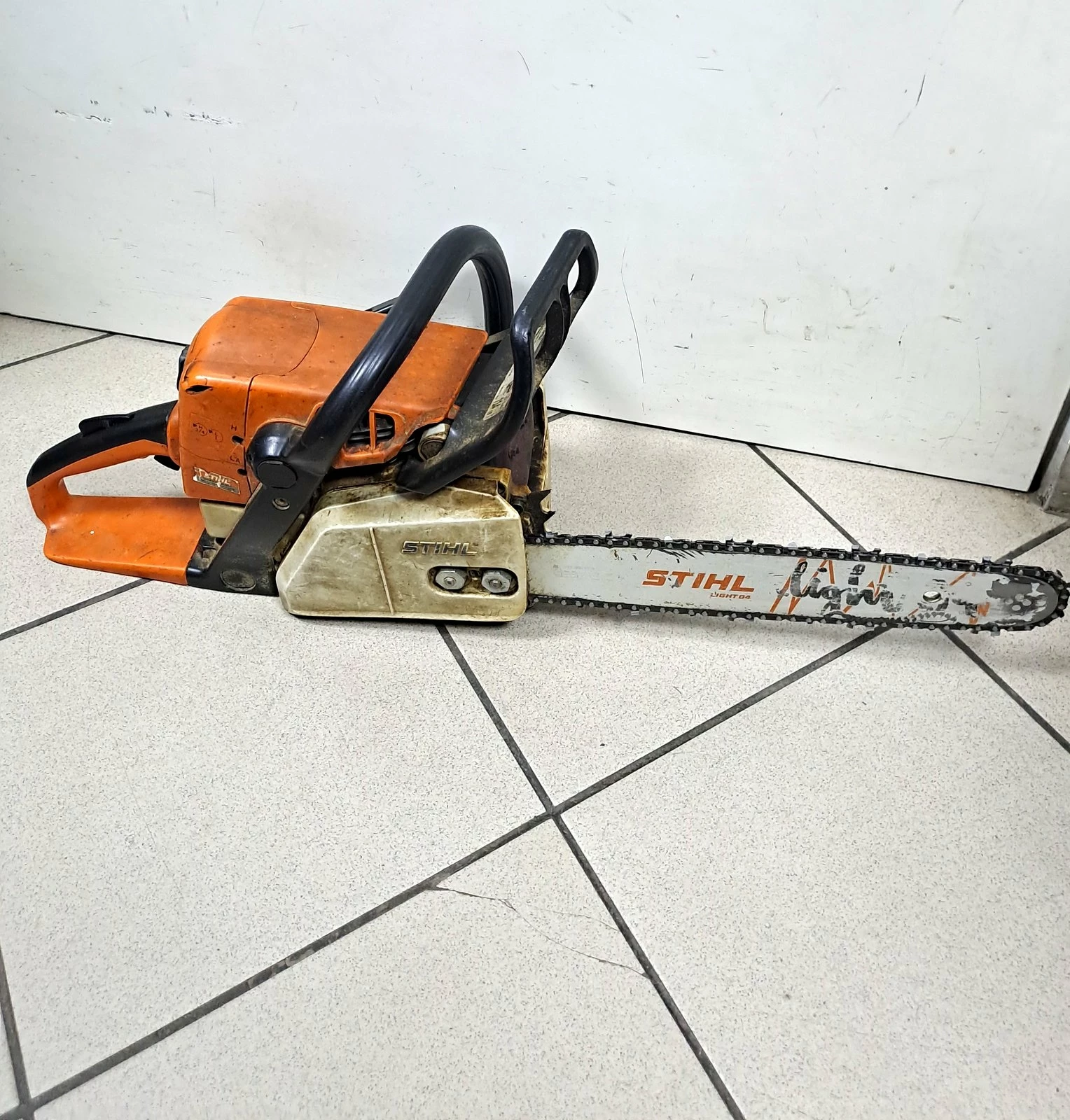 pila-spalinowa-stihl-ms-250-product-id-1cc42459-58bd-4069-9c33-8959332f5021