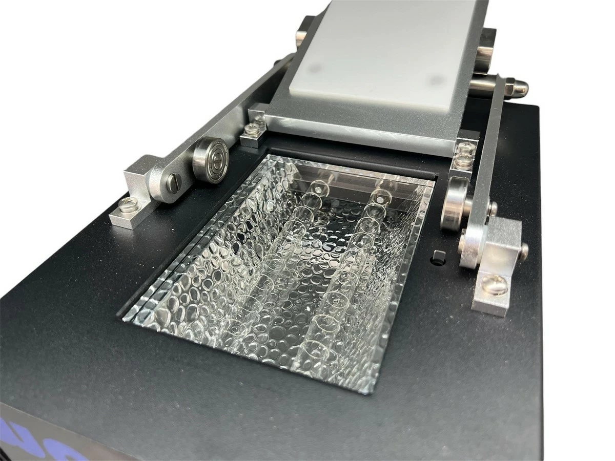 maszyna-do-wyrobu-pieczatek-mq-b1409-pud-product-id