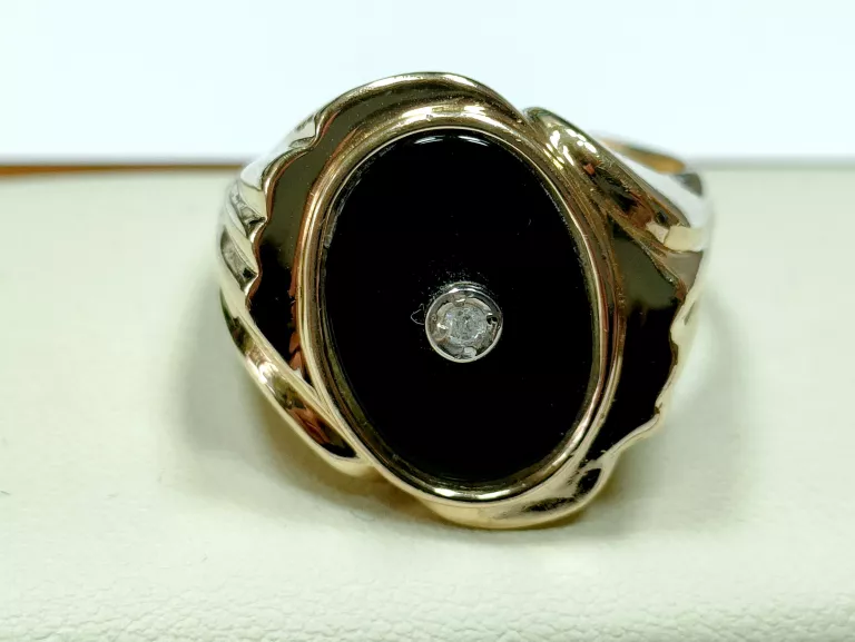 zloty-sygnet-z-onyxem-i-brylantem-1086-585-r27-rozmiarsrednica-wew-mm-372-27