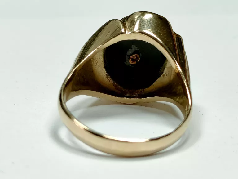 zloty-sygnet-z-onyxem-i-brylantem-1086-585-r27-material-15835-2