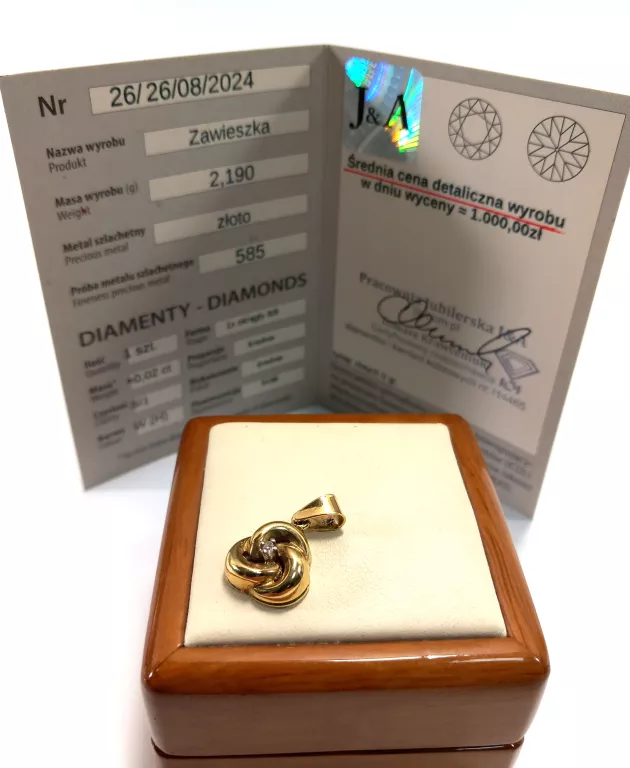 zakrecona-zlota-zawieszka-z-diamentem-p585-material-dominujacy-223721-131072
