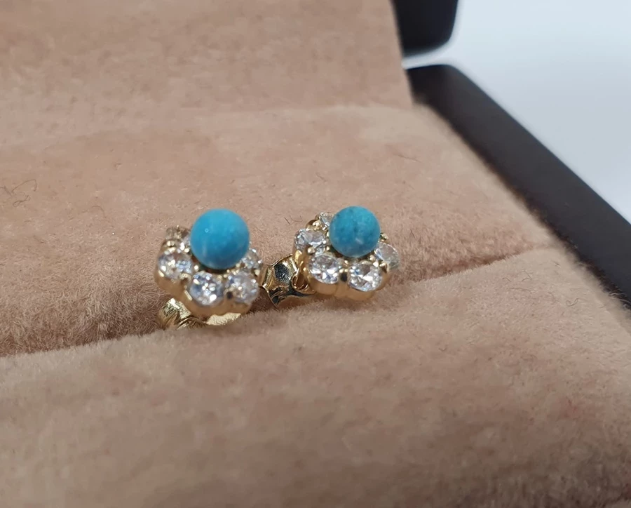 sliczne-zlote-kolczyki-585-090g-material-zloto