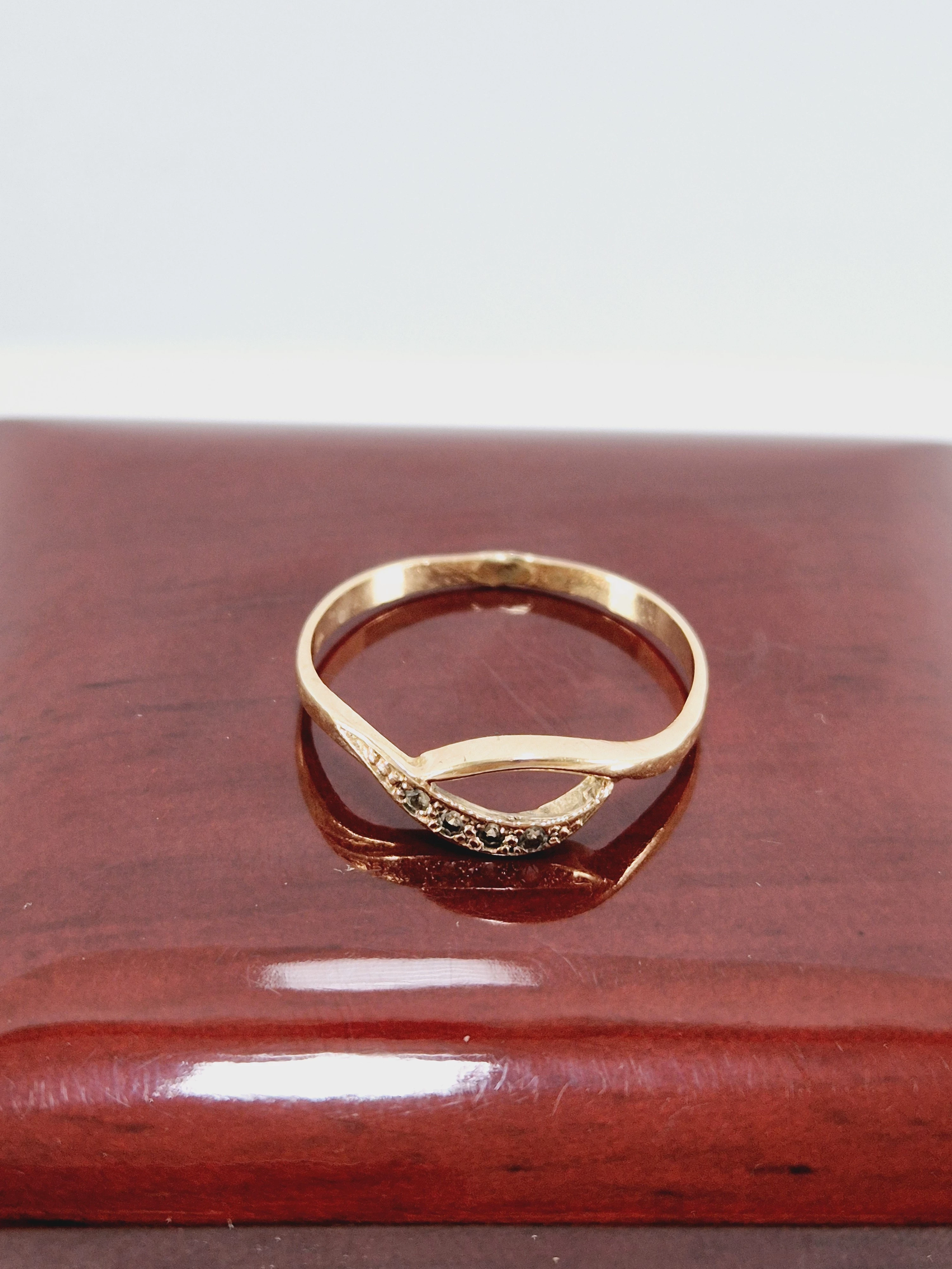 zloty-pierscionek-585-waga-136g-rozmiar-18-kolor-dominujacy-205826-225106