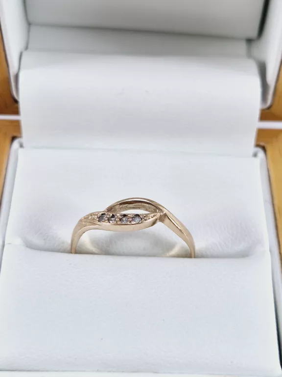 zloty-pierscionek-585-waga-136g-rozmiar-18-marka-248811-2037009