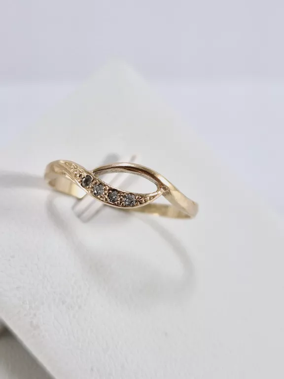 zloty-pierscionek-585-waga-136g-rozmiar-18-rodzaj-2205-16