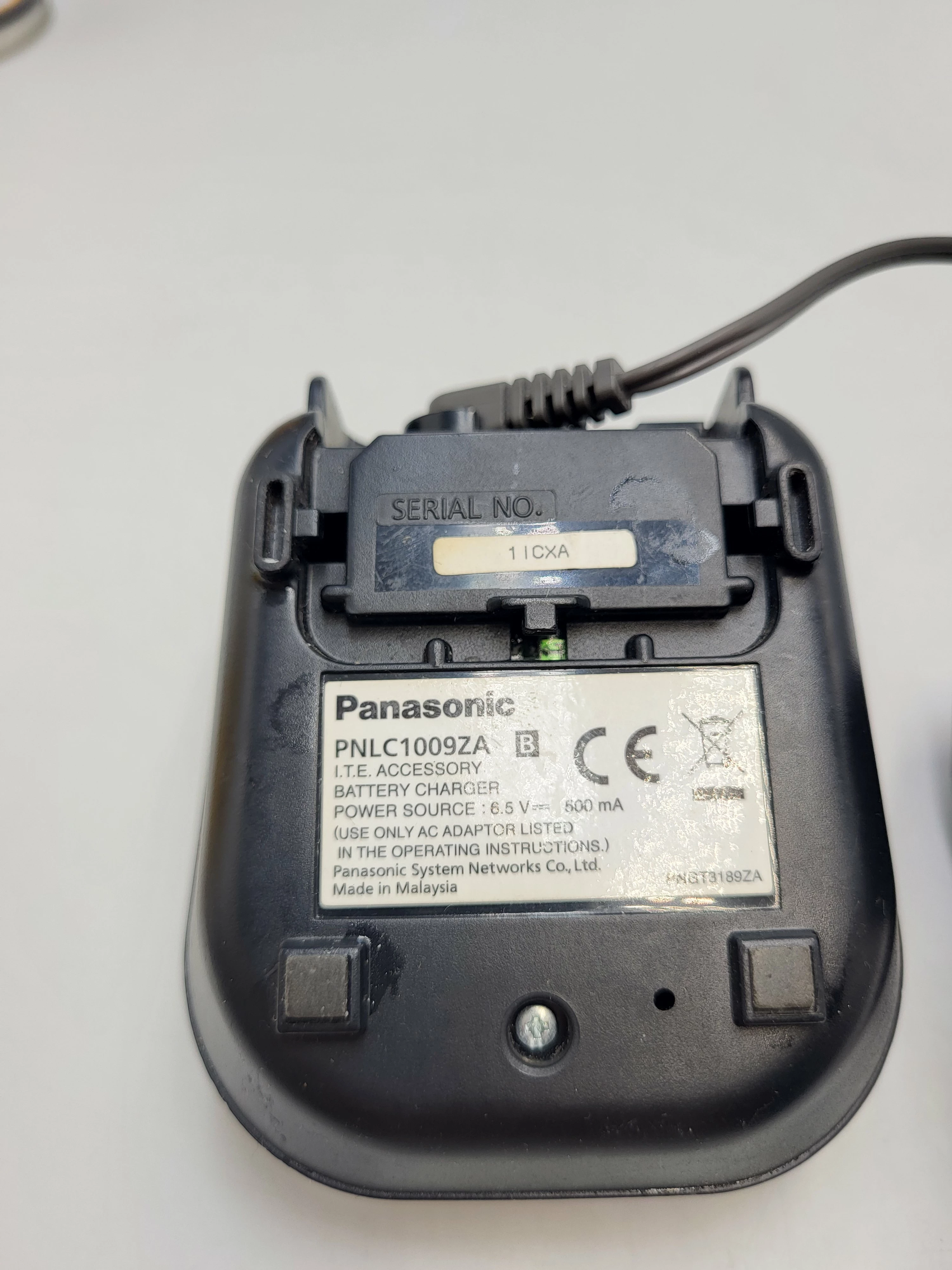 telefon-stacjonarny-panasonic-kx-tw201-z-gniazdem-sim-ean-gtin-5025232634842