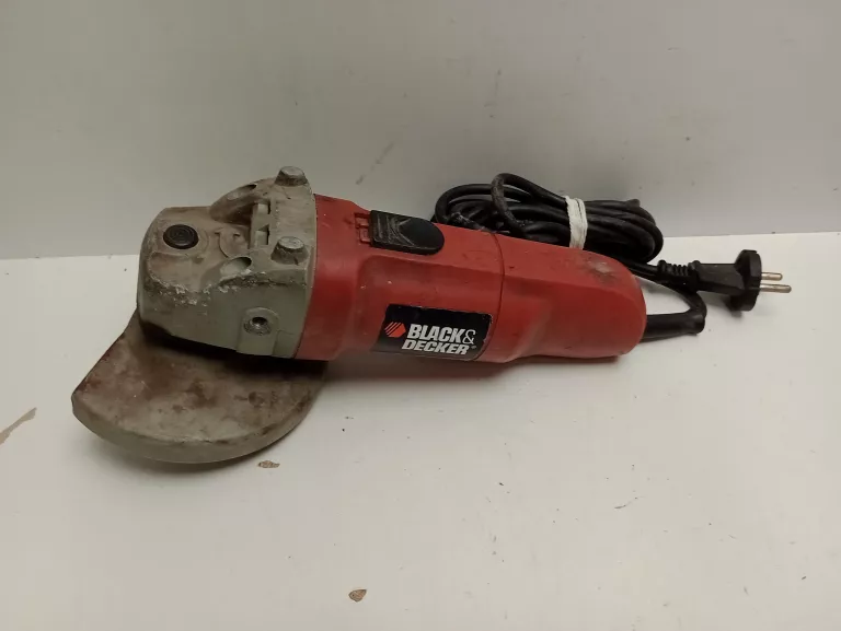 SZLIFIERKA KĄTOWA BLACK DECKER KG725
