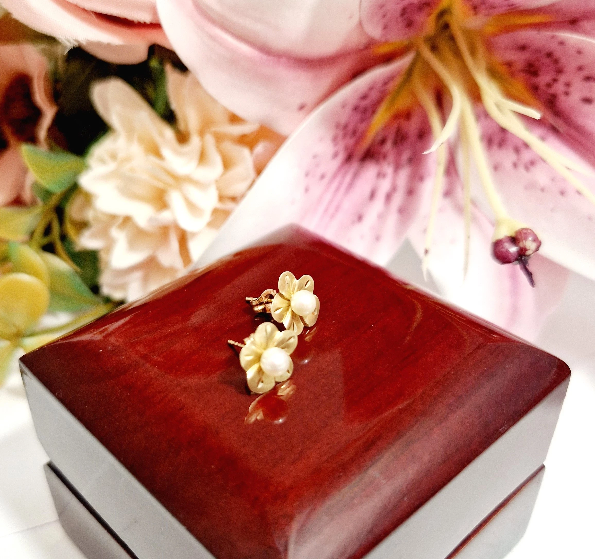 zlote-kolczyki-kwiatuszki-p585058g-stan-11323-238058