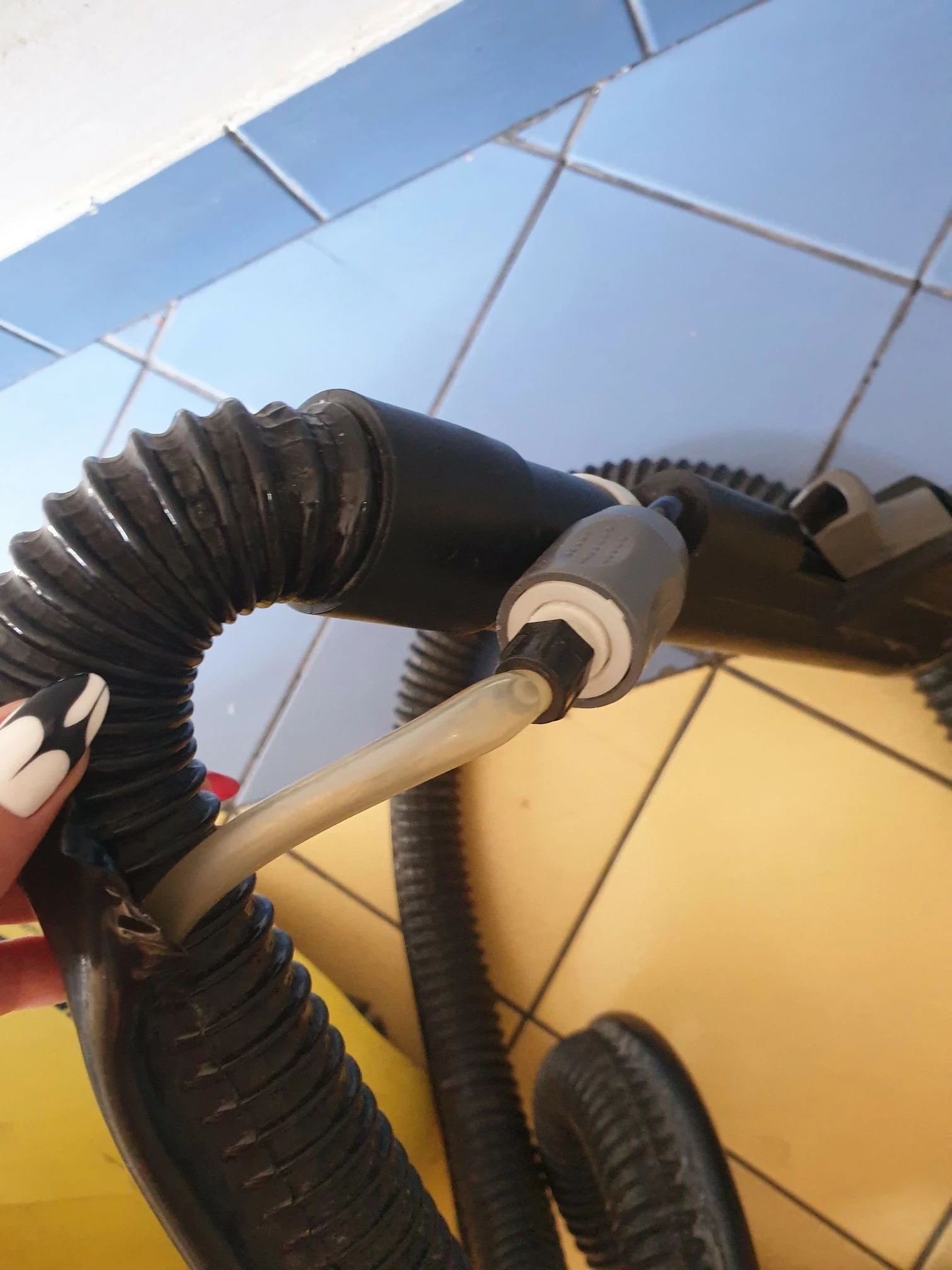 odkurzacz-pioracy-ekstrakcyjny-karcher-puzzi-81c-commercial-kod-producenta-1100-2400