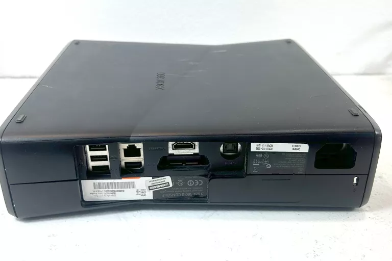 KONSOLA XBOX 360 320GB/KABEL/PAD
