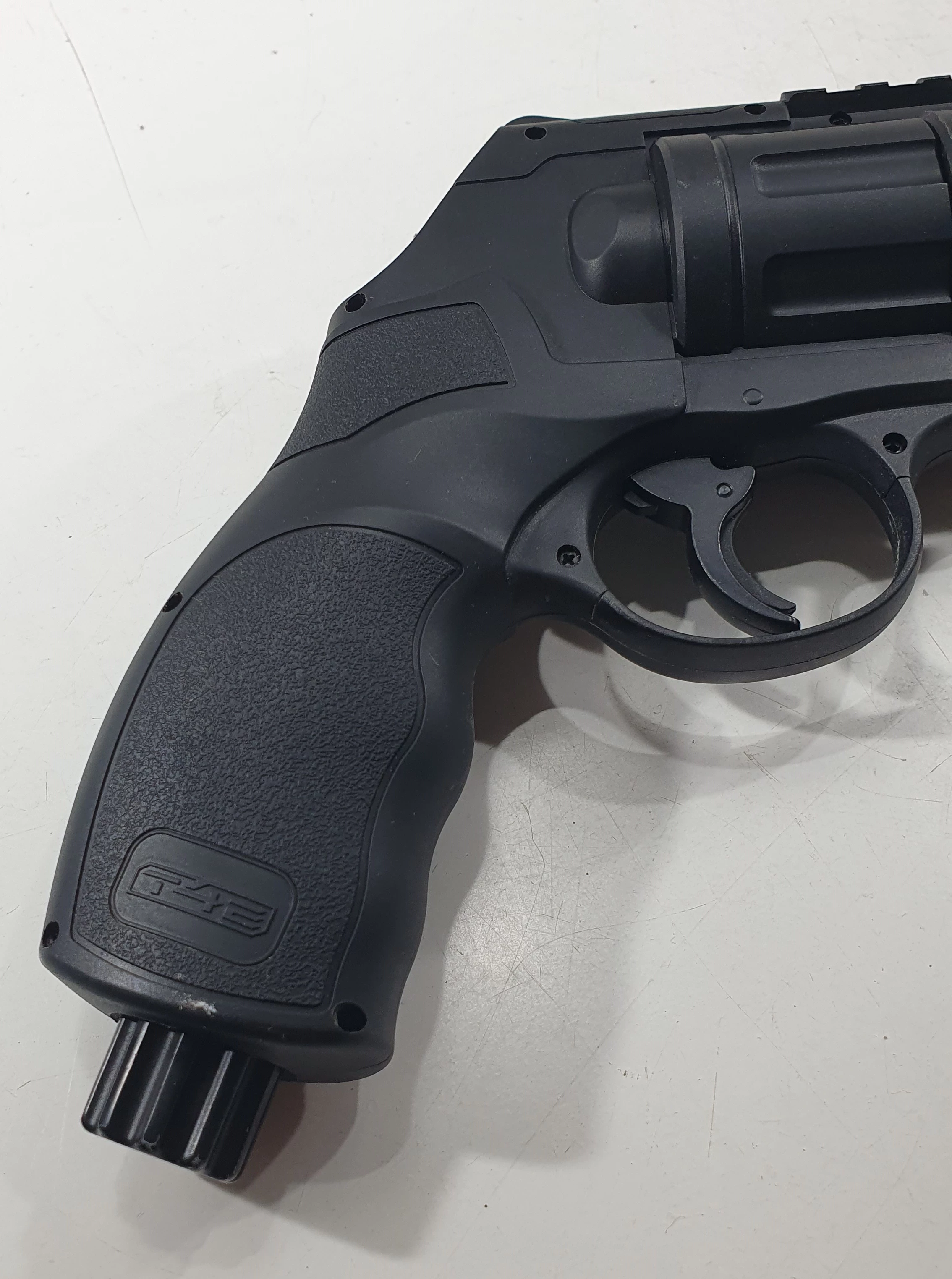 rewolwer-co2-ram-combat-hdr-50-t4epud-opis-maksymalna-energia-kinetyczna-170