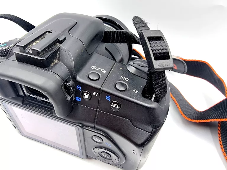 SONY ALPHA 200 BODY + OBIEKTYW ŁADOWARKA