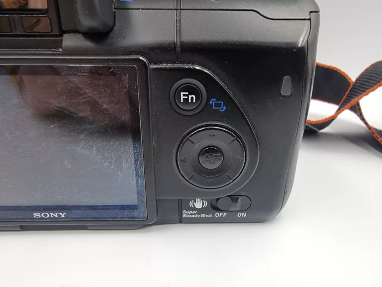 SONY ALPHA 200 BODY + OBIEKTYW ŁADOWARKA