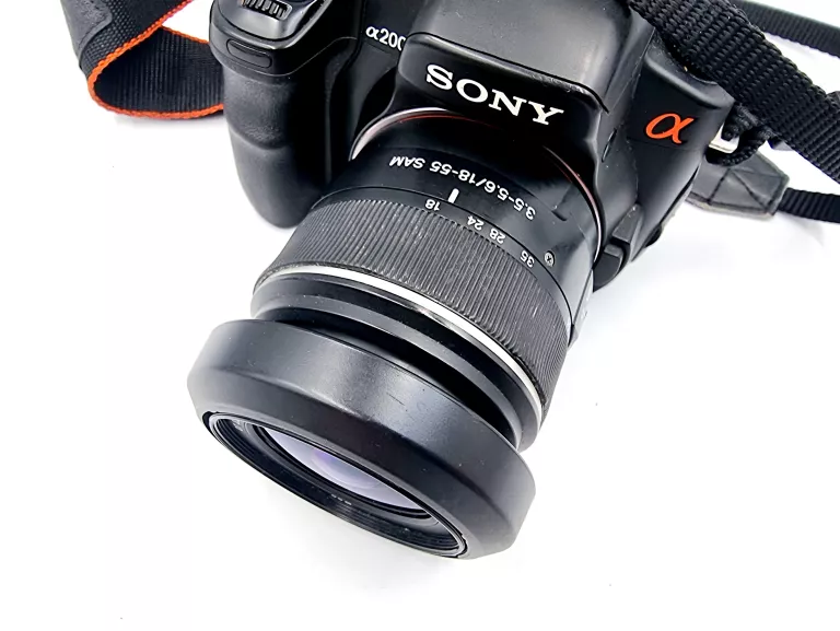 SONY ALPHA 200 BODY + OBIEKTYW ŁADOWARKA