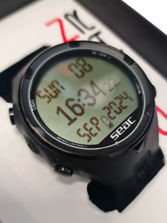 KOMPUTER NURKOWY SEAC DO NURKOWANIA I FREEDIVINGU ACTION HR 160-6N