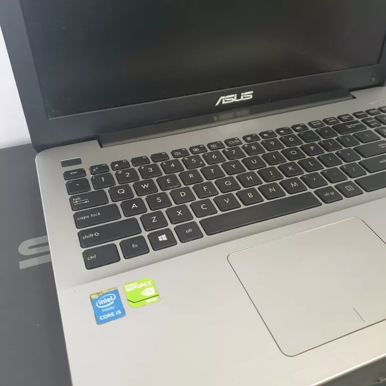 laptop-asus-f555l-156-i5-geforce-940-8-gb1-tb-hdd-win-10-seria-procesora-intel-core-i5