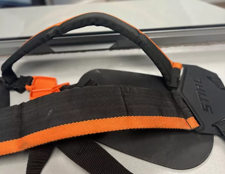 SZELKI STANDARDOWE DO KOSY SPALINOWEJ STIHL 41197109001 PAS NOŚNY MOCNE
