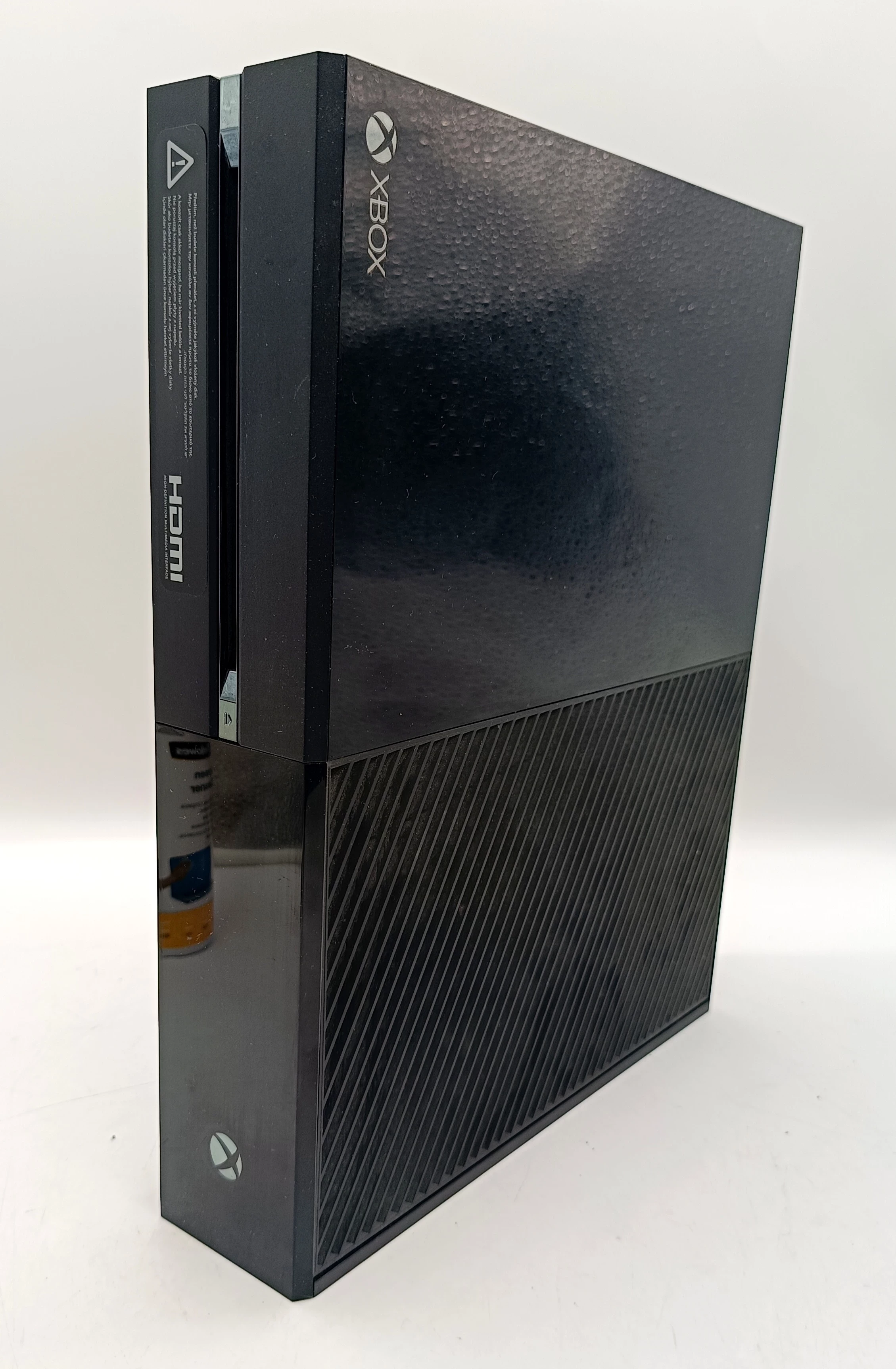 konsola-microsoft-xbox-one-fat-500gb-komplet-kod-producenta-1540