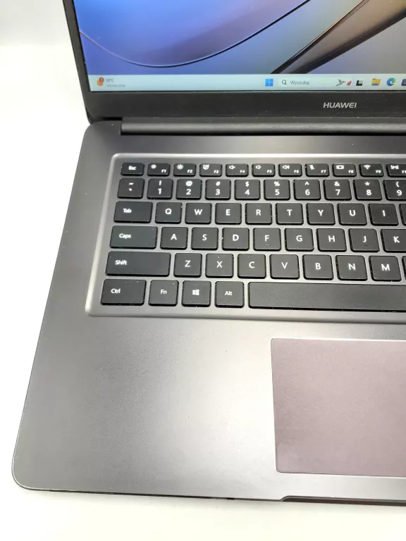 laptop-huawei-matebook-mrc-w10-8259gb-i5-8250u-przekatna-ekranu-1560
