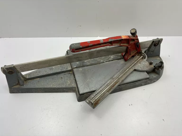 MASZYNA DO CIĘCIA PŁYTEK MONTOLIT ART 52P 52CM