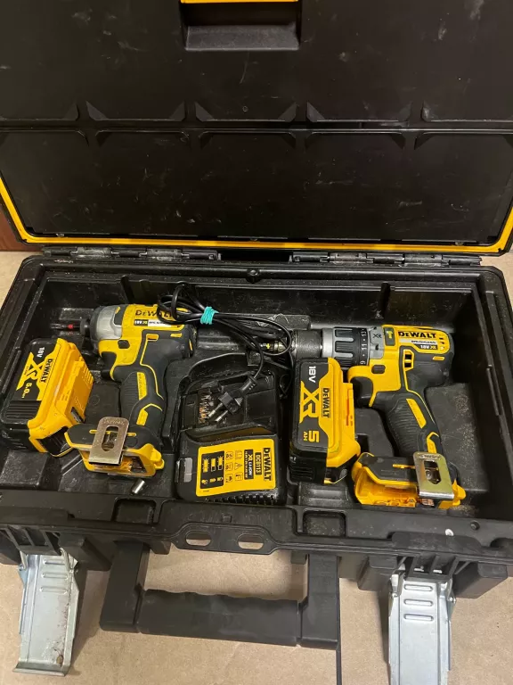 zestaw-dewalt-dck266p2-walizka-okazja-stan-11323-2