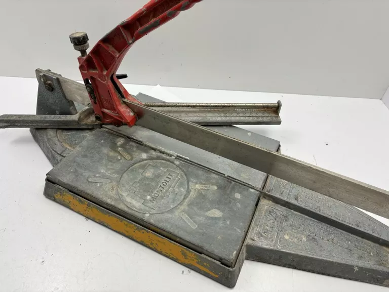 MASZYNA DO CIĘCIA PŁYTEK MONTOLIT ART 52P 52CM