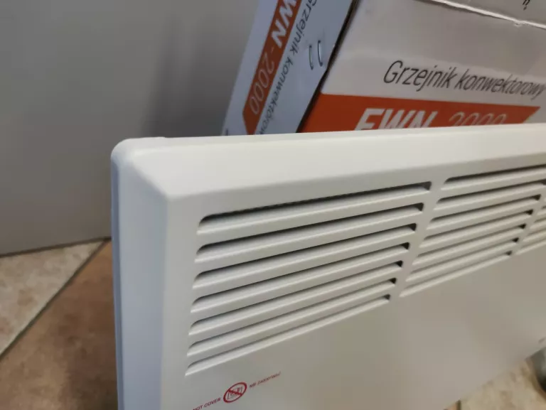GRZEJNIK ELEKTRYCZNY KONWEKTOROWY WARMTEC EWN-2000 TERMOSTAT