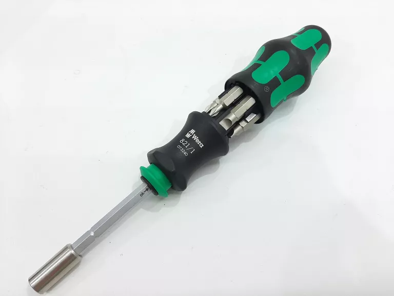 wkretak-wera-kraftform-z-magazynkiem-srubokret-groty-6-szt-liczba-elementow-w-zestawie-1