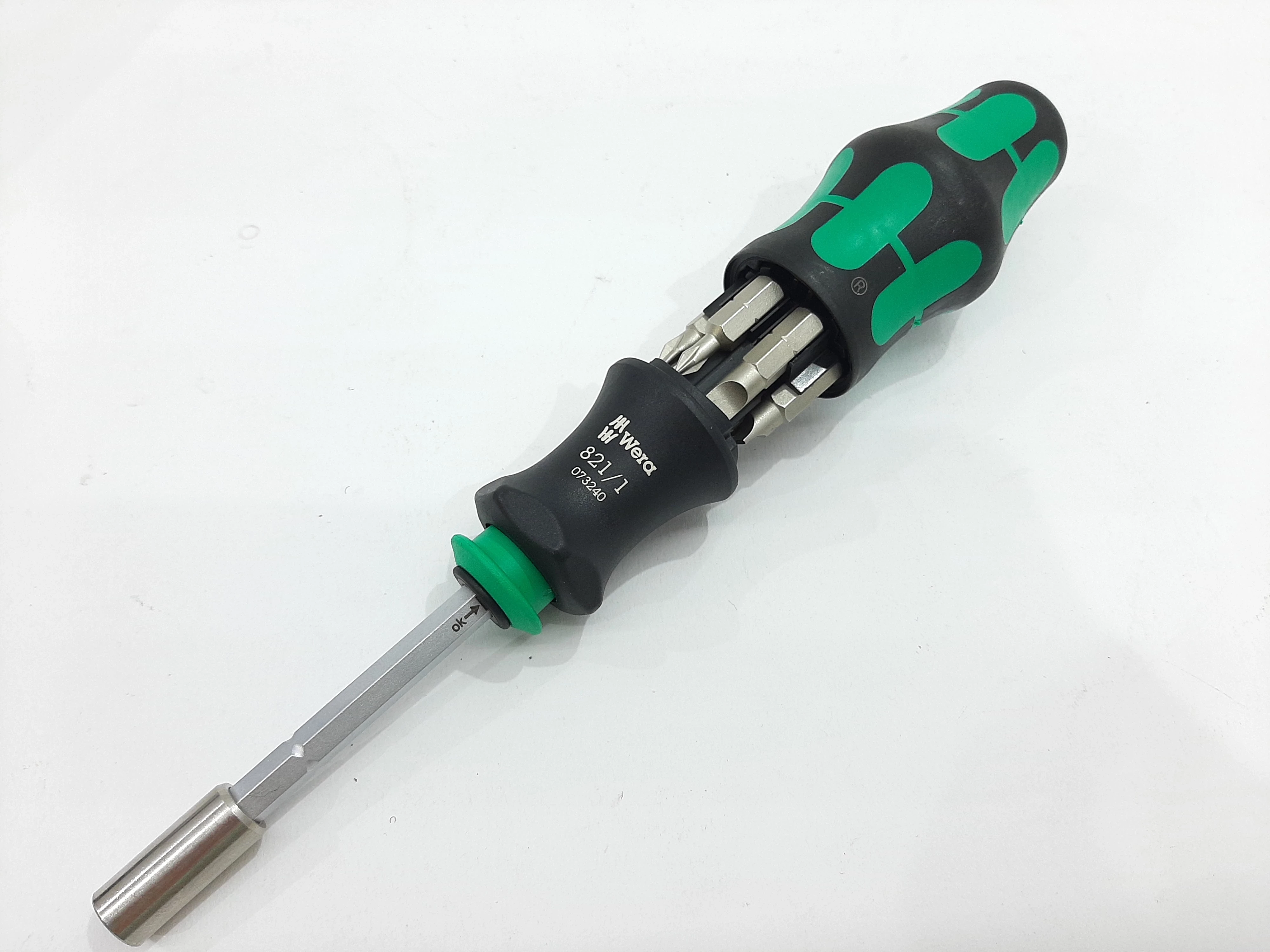 wkretak-wera-kraftform-z-magazynkiem-srubokret-groty-6-szt-liczba-elementow-w-zestawie-1