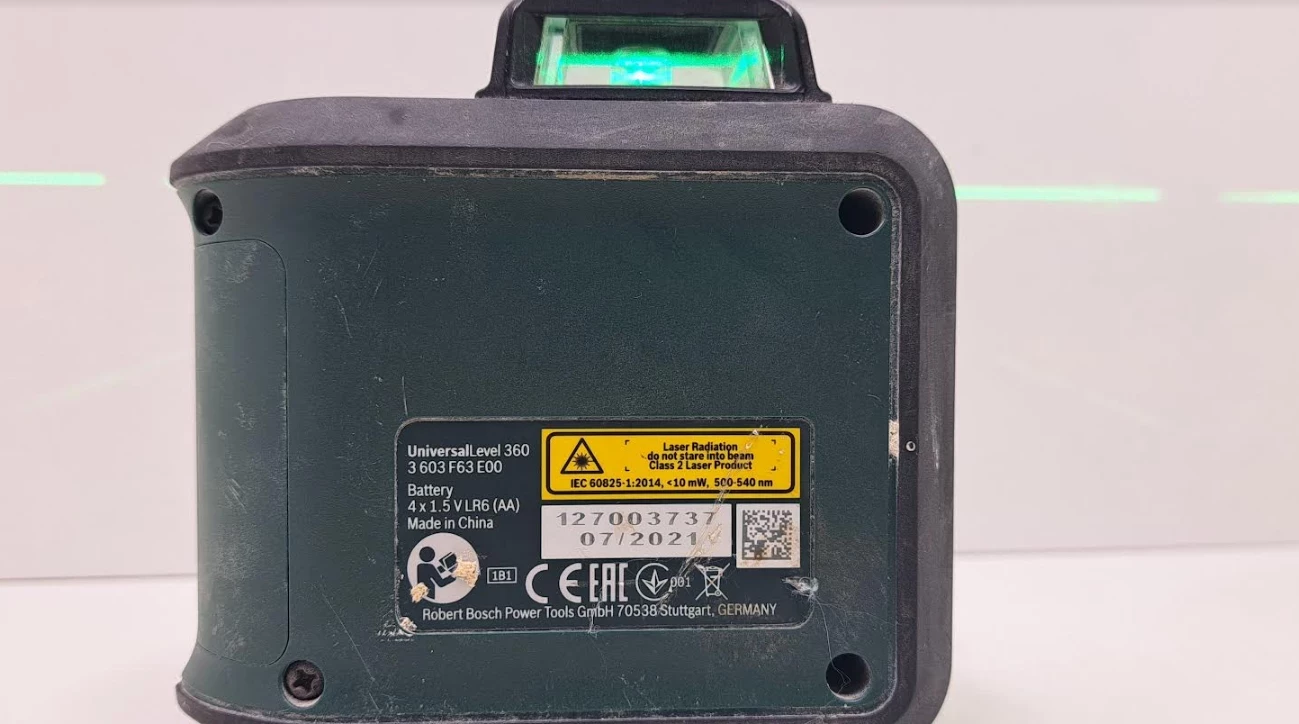 laser-krzyzowy-poziomica-laserowa-bosch-universal-level-360-futeral-marka-248929-968760