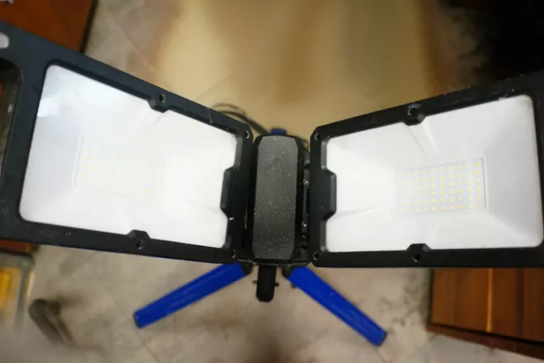 lampa-robocza-na-statywie-bestillingsnr-07384-moc-znamionowa-0