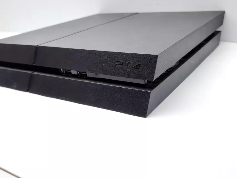 KONSOLA SONY PLAYSTATION 4 500GB CUH-1216B