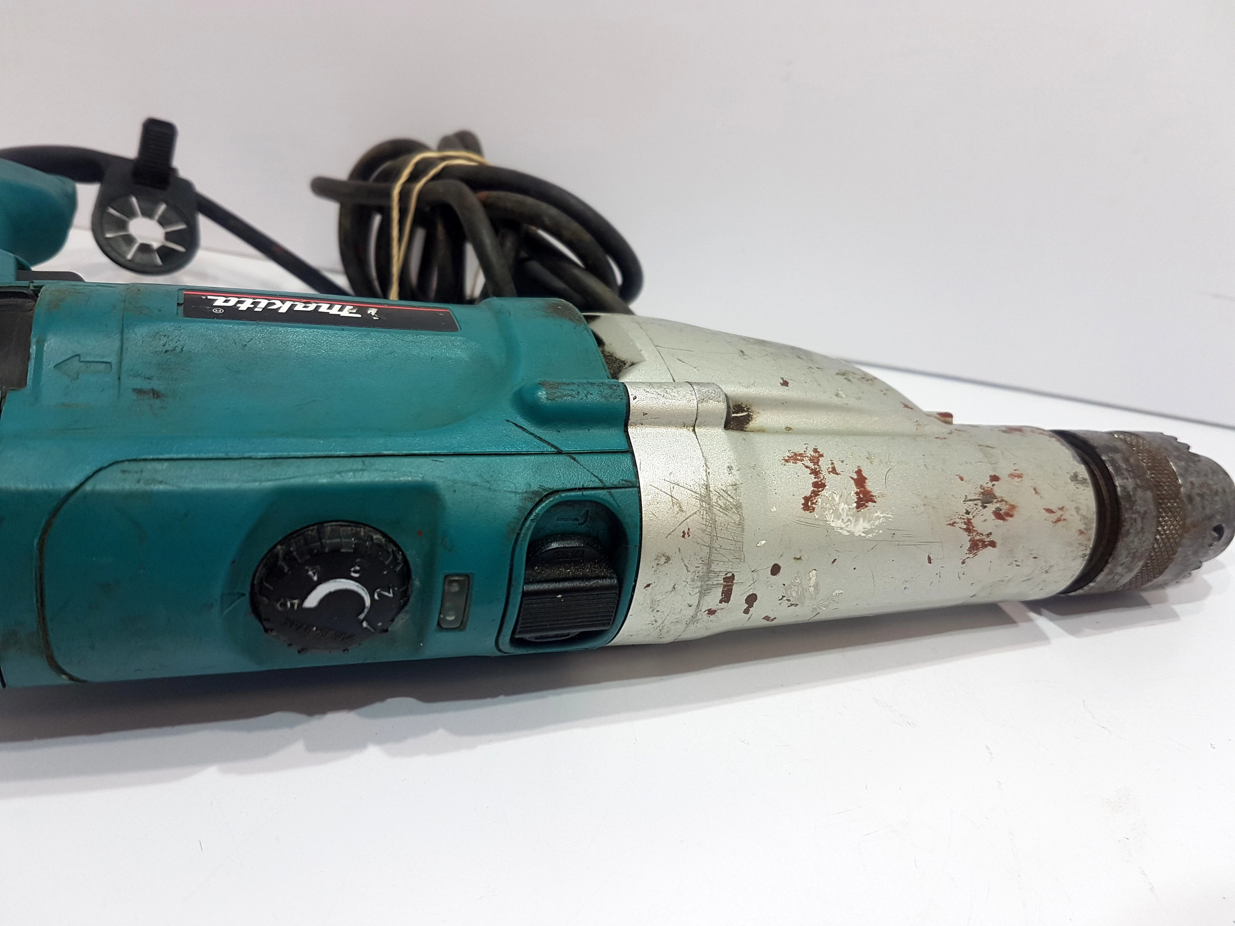 wiertarka-udarowa-makita-hp2070-typ-uchwytu-129629-2