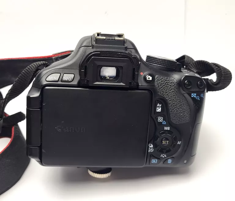 aparat-cyfrowy-canon-eos-600d-obiektyw-efs-18-55mm-akcesoria-rozdzielczosc-18