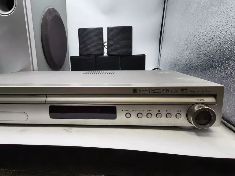 kino-domowe-samsung-ht-q9-pudelko-marka-samsung