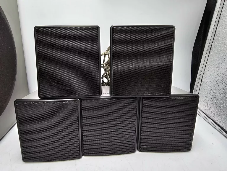 kino-domowe-samsung-ht-q9-pudelko-kolor-srebrny