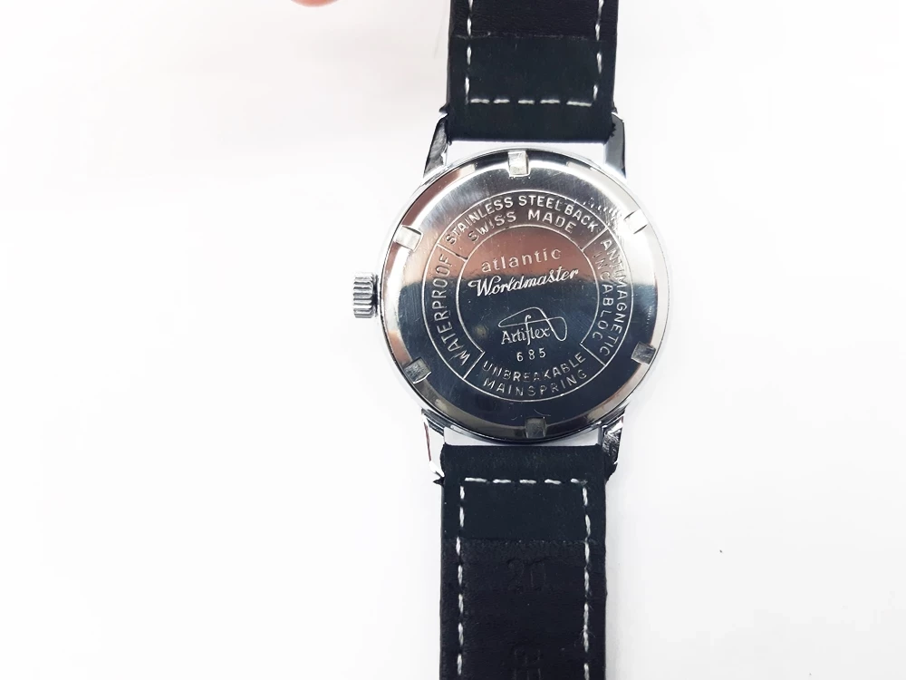 zegarek-atlantic-worldmaster-artiflex-685-ksztalt-koperty-okragla