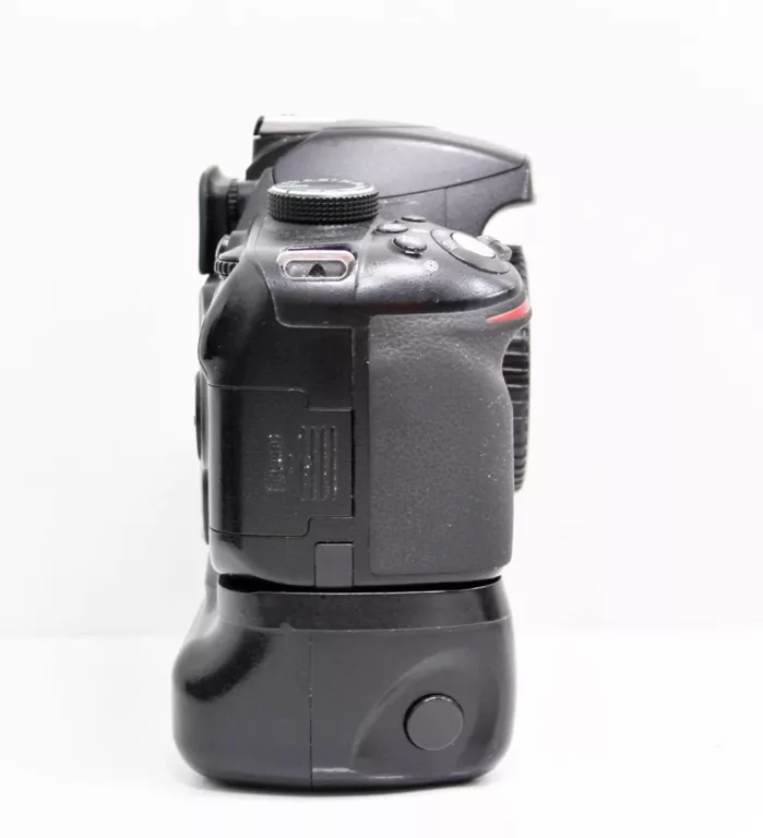 aparat-nikon-d3200-stan-11323-2