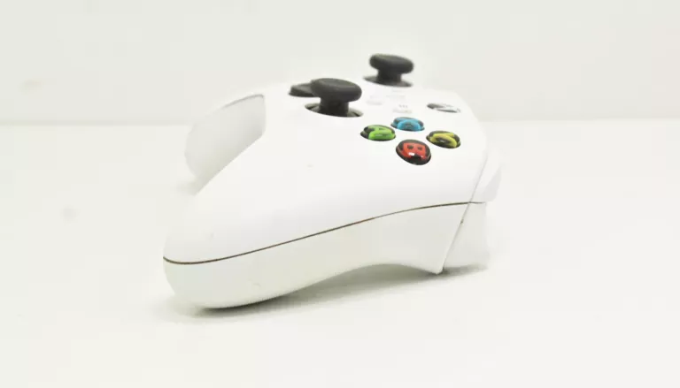 PAD DO XBOX ONE BIAŁY