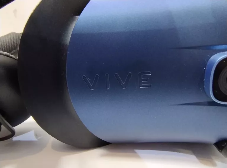 GOGLE VR VIVE COSMOS + OKABLOWANIE