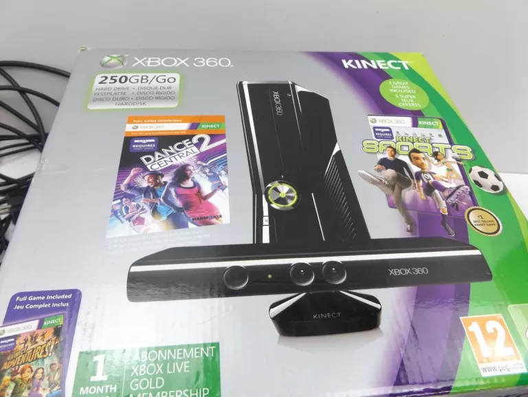 KONSOLA XBOX 360 250GB 2 PADY  KINECT ZASILACZ