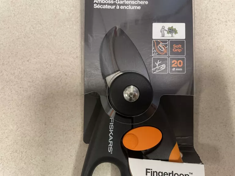 SEKATOR KOWADEŁKOWY FISKARS P43