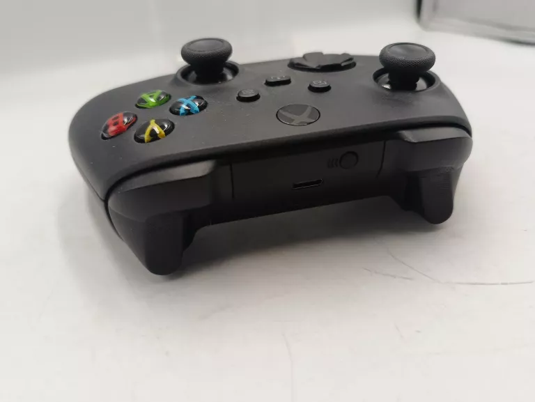 KONTROLER PAD MICROSOFT XBOX SERIES X