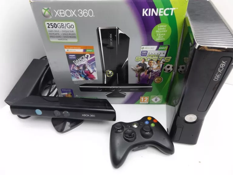 KONSOLA XBOX 360 250GB 2 PADY  KINECT ZASILACZ