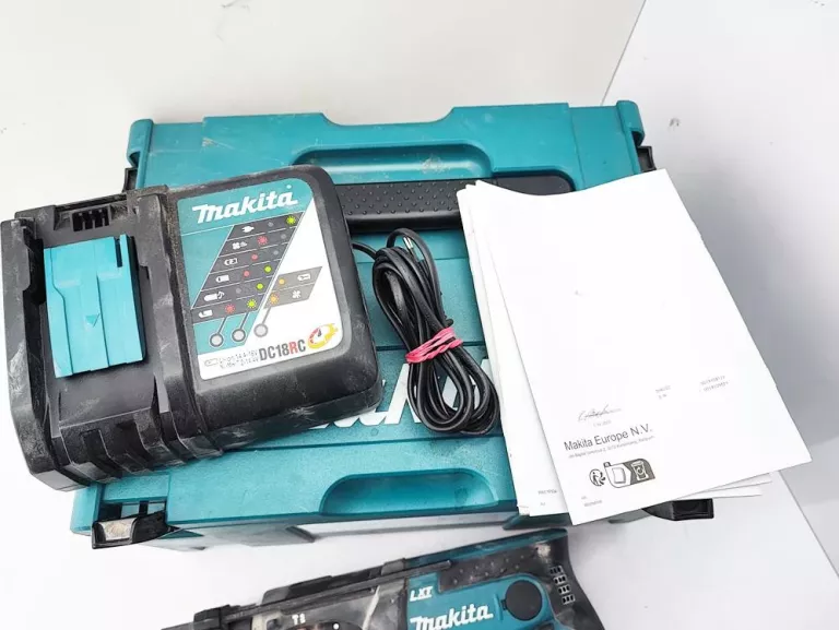 MŁOTOWIERTARKA MAKITA DHR202RT1J