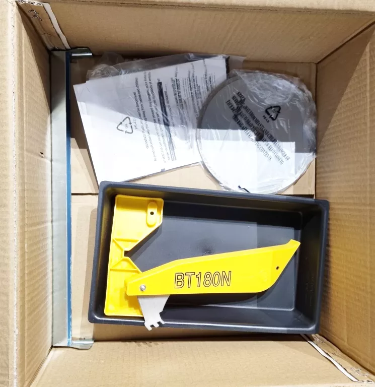 nutool-przecinarka-do-glazury-600w-180x222mm-max-c-34mm-kat-srednica-otworu-tarczy-mm-130676-1